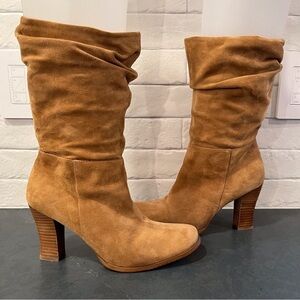 Colin Stuart sz 7 tan suede slouchy heeled boots